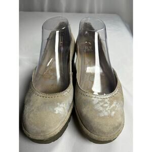 FLY LONDON Shoes Womens 38 US 7.5-8 beige silver Yoko Wedge Heel Leather Comfort